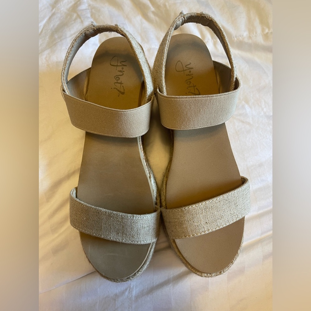 Yinot Beige Women's Sandals
